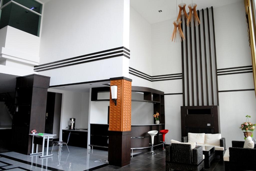 The O Valley Boutique Hotel Сураттхани Экстерьер фото